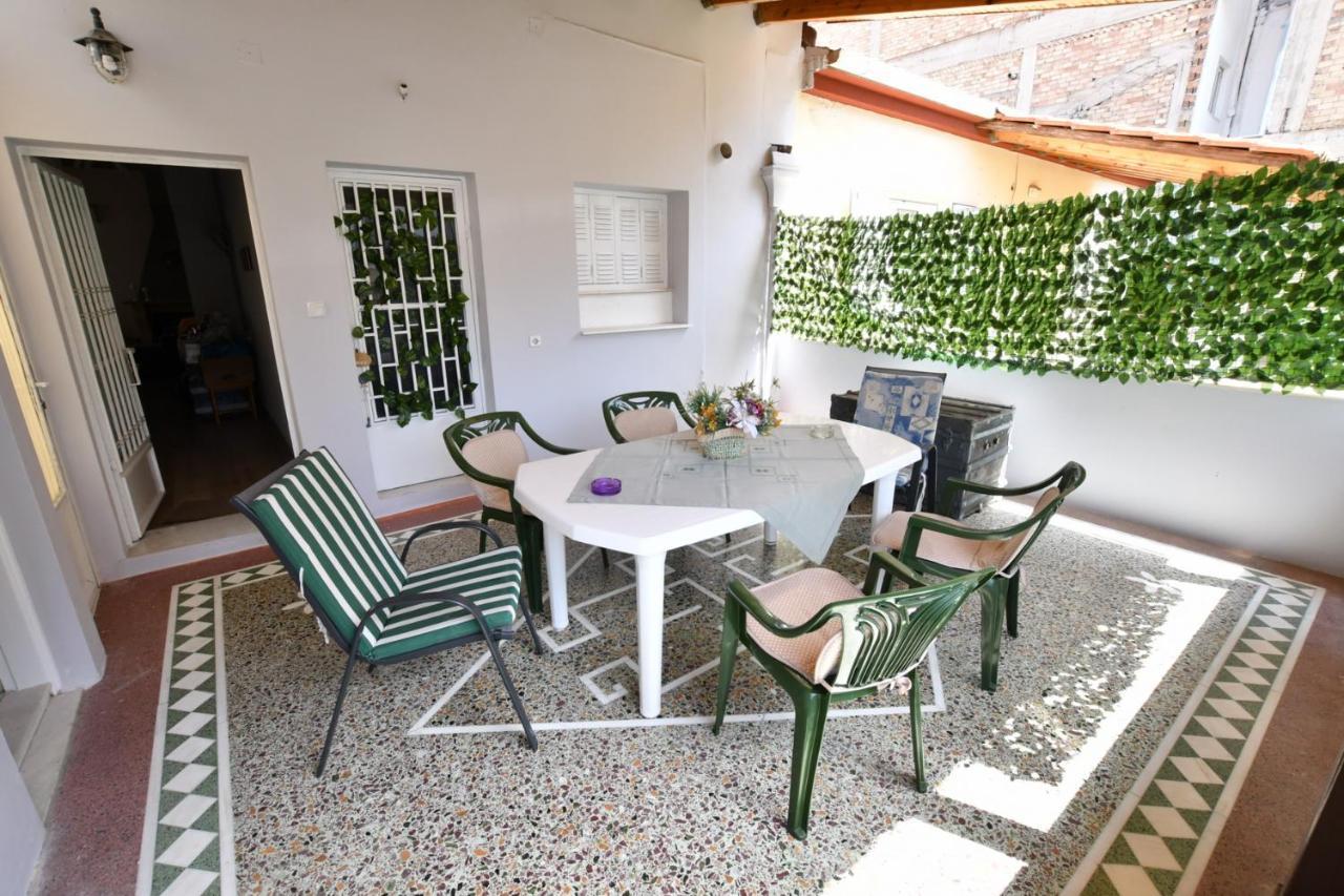 Downtown Loft Apartment Aigio Exterior photo